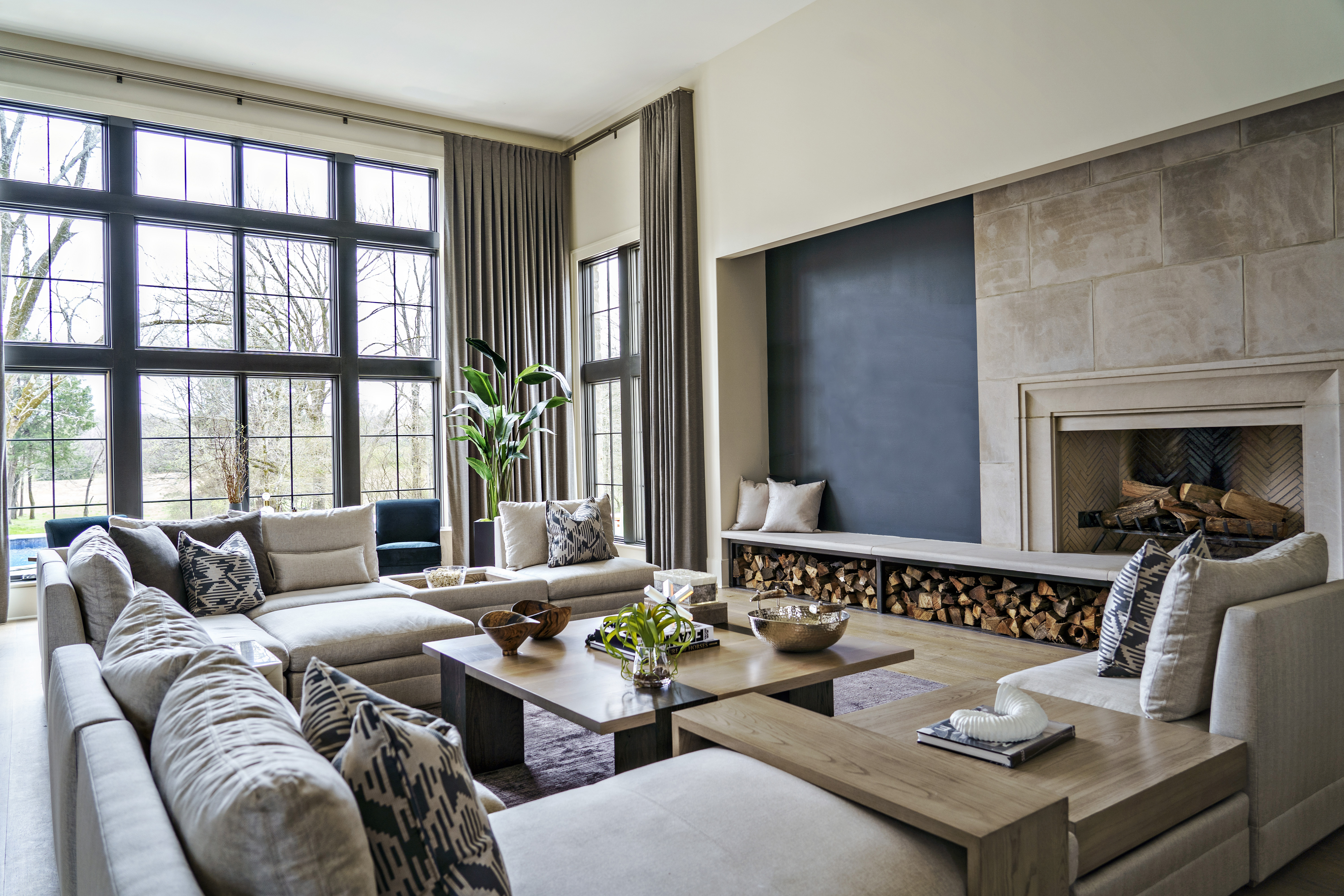 Empty living room before AI redesign